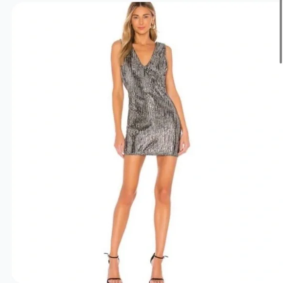 h:ours metallic pleated cowl back dress - Picture 6 of 7